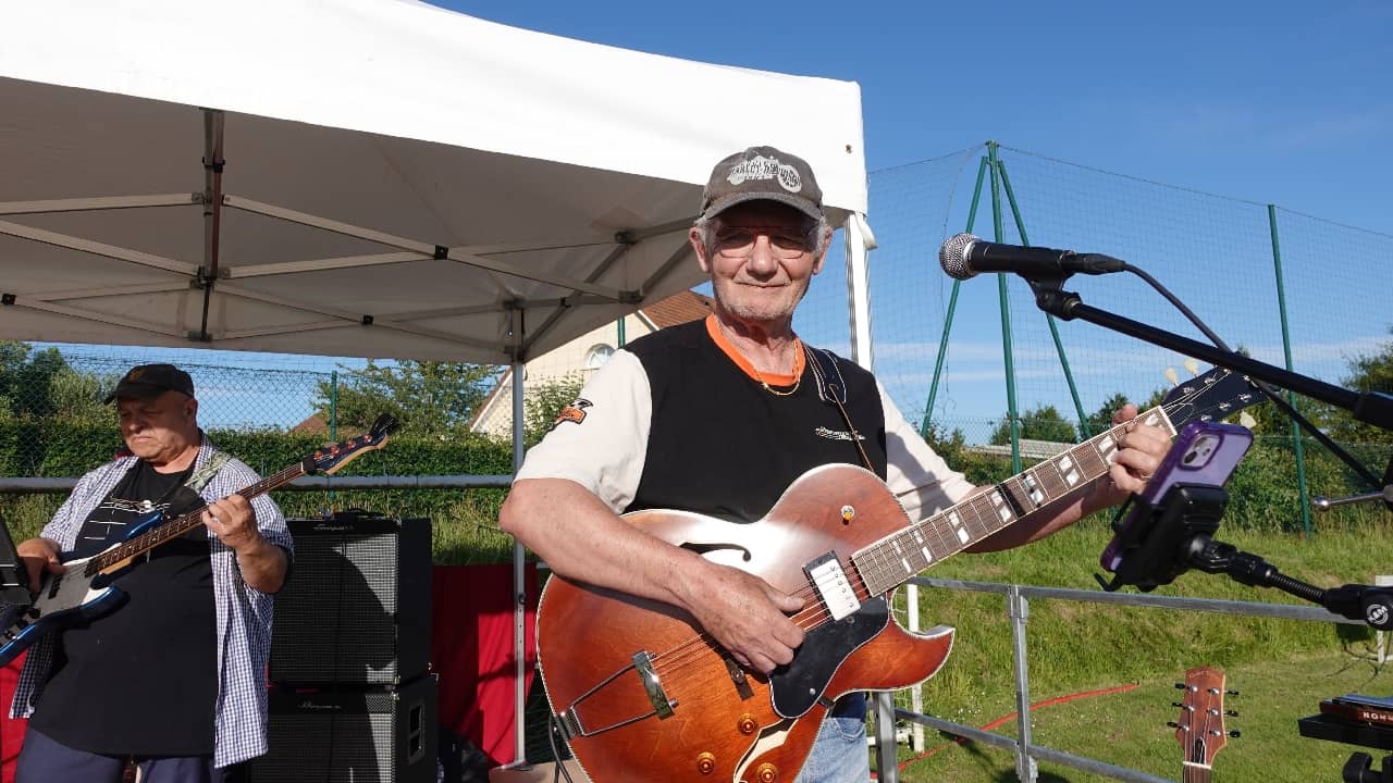 Rockin' Chairs à la Fête du Village à Manéglise (76) / Photo : Eric Caumes