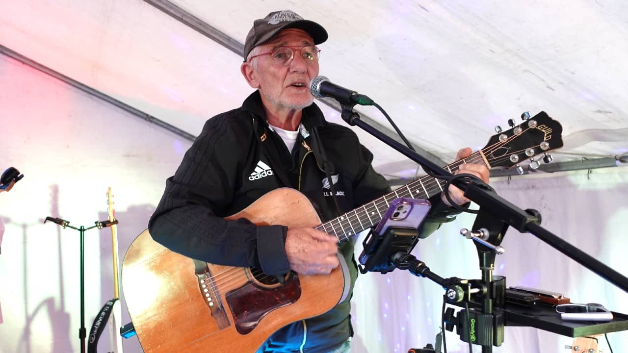 Rockin' Chairs aux Estivales de Dordives (45) - photo Eric Caumes