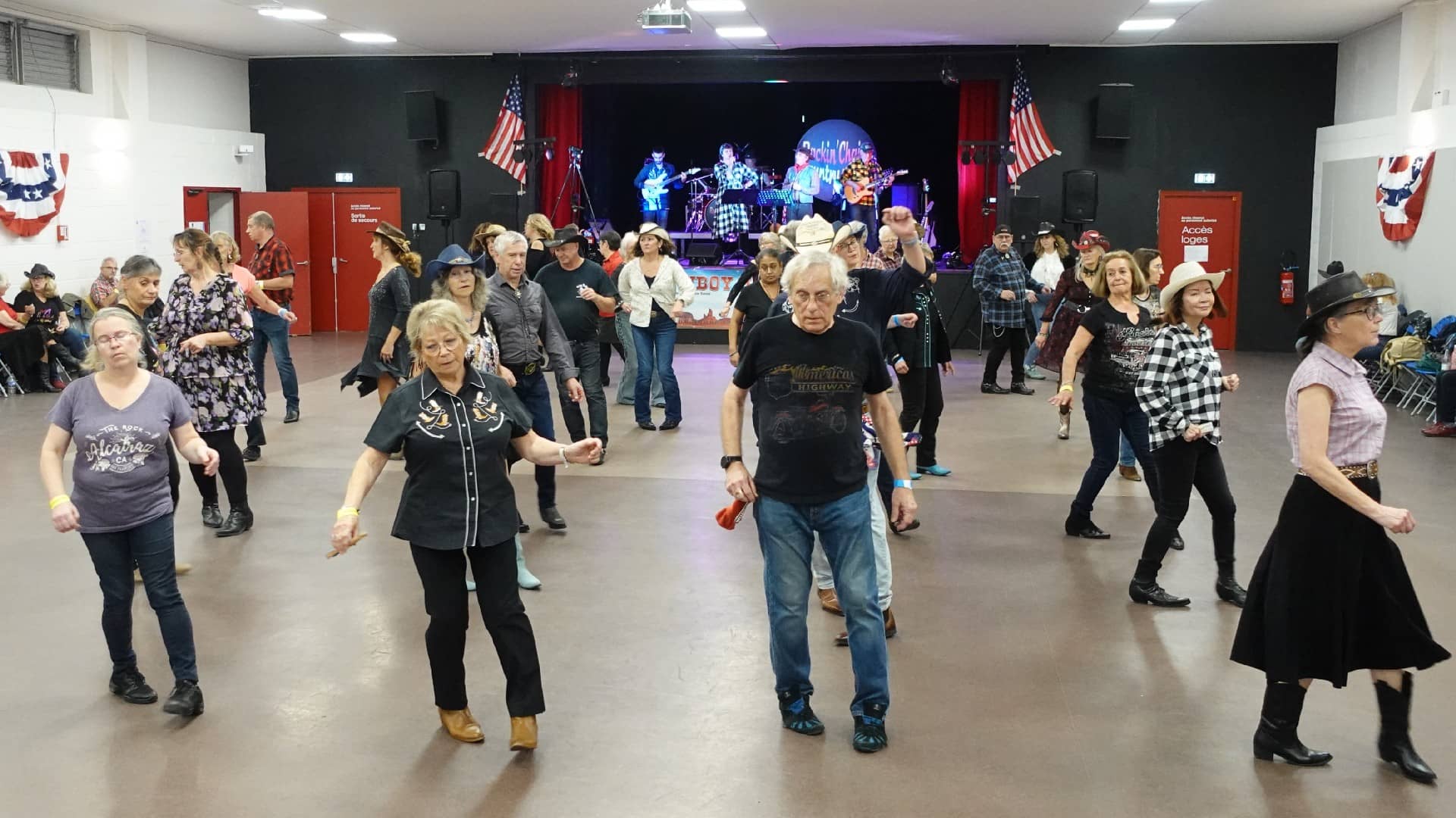 Rockin' Chairs chez les Cowboy Hat Dancers - Plaisir (78) - Photo Eric Caumes