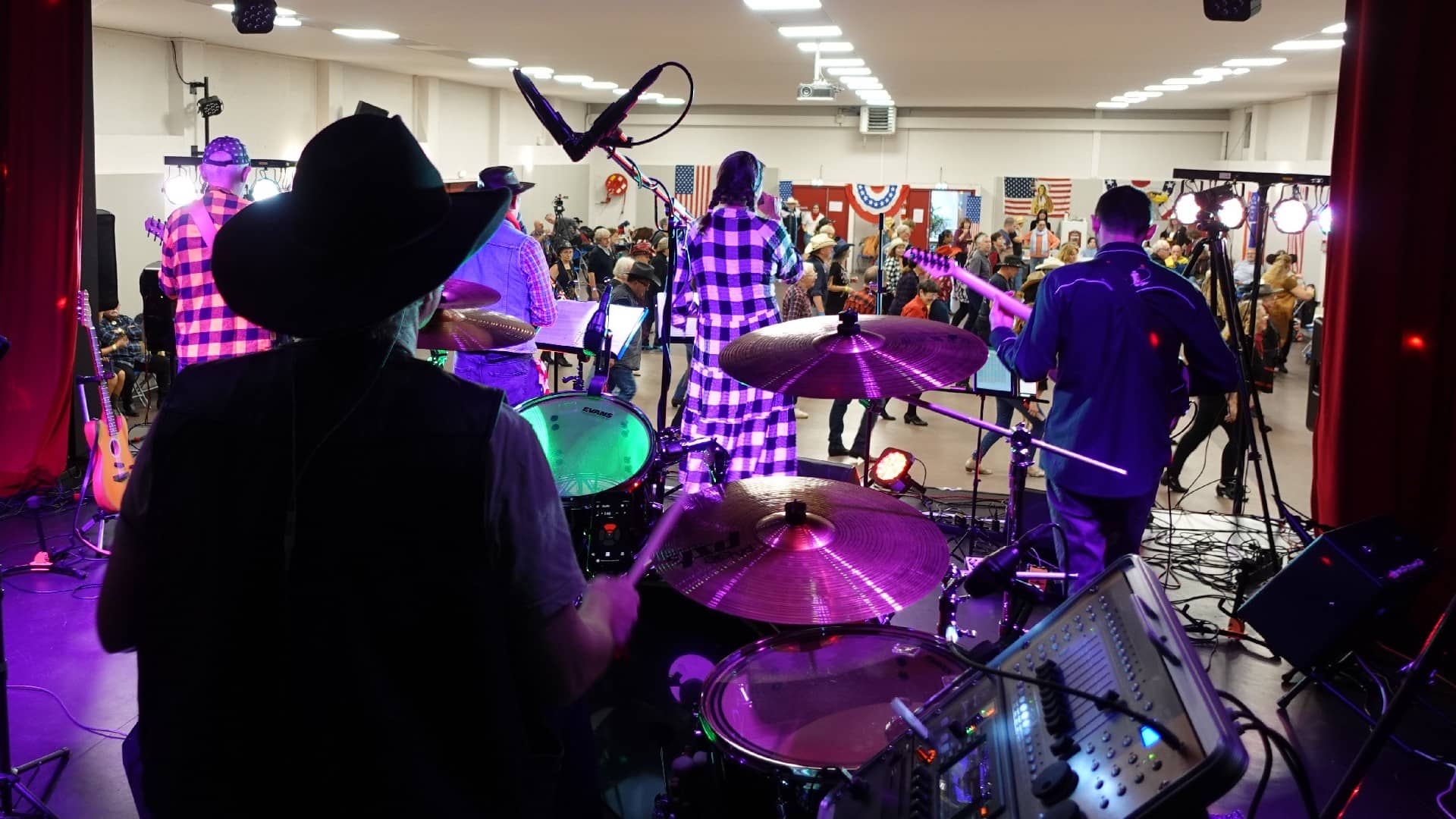 Rockin' Chairs chez les Cowboy Hat Dancers - Plaisir (78) - Photo Eric Caumes