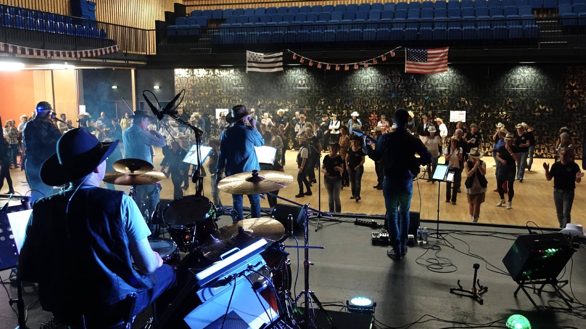 Rockin' Chairs chez les Landi Country - Landivisiau (29) - Photo Eric Caumes