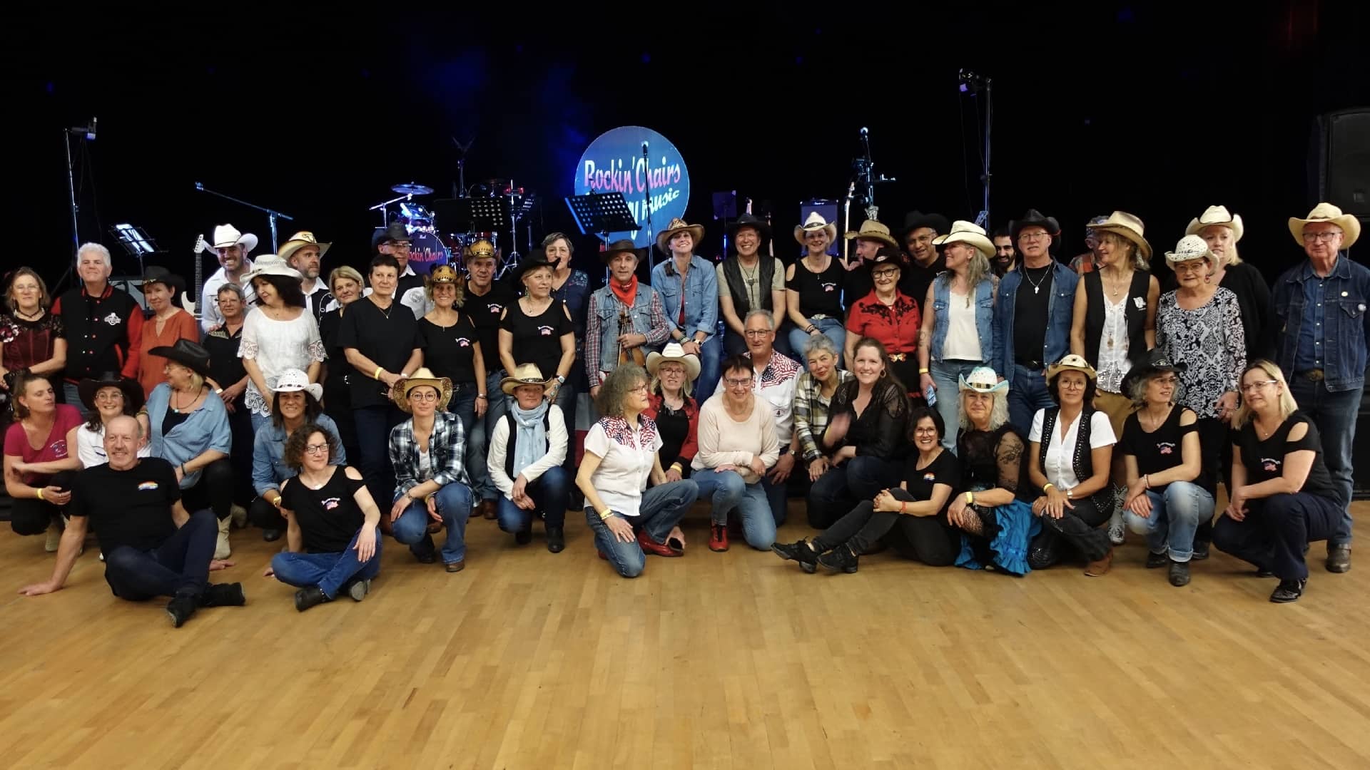 Rockin' Chairs chez les Landi Country - Landivisiau (29) - Photo Eric Caumes