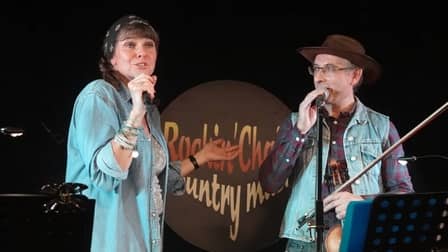 Medley par Rockin' Chairs, groupe country rock - Bal-concert chez les Handycountry 21 - Nuits-St-Georges (21) - Captation et montage photo/vidéo : Eric Caumes