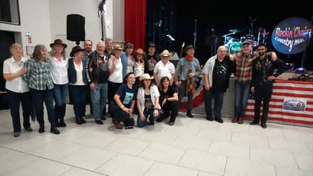 Medley par Rockin' Chairs, groupe country rock - Bal-concert chez les White Bird Country - Criquetôt (76) - Captation et montage photo/vidéo : Eric Caumes